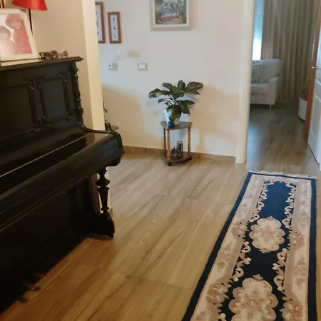 In 'sitki Cico' * Tirana